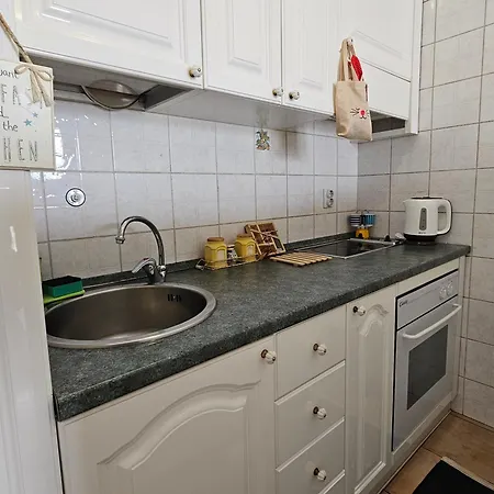 דירה Tina's Cozy Nest *