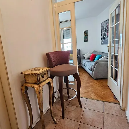 Tina's Cozy Nest דירה פודגוריצה