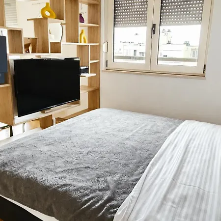 Tina's Cozy Nest דירה