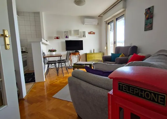 Tina's Cozy Nest Ποντγορίτσα