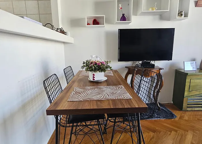 Tina's Cozy Nest Διαμέρισμα